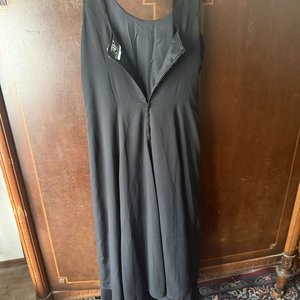 Elegante Vestido Negro Largo Talle XL Sin Mangas - imagen 2