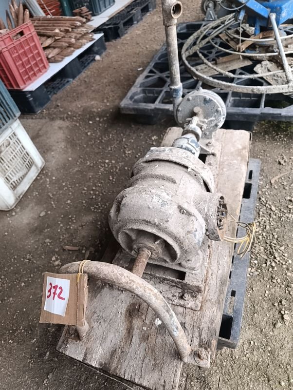 Bomba de Agua con Motor Trifásico Industrial