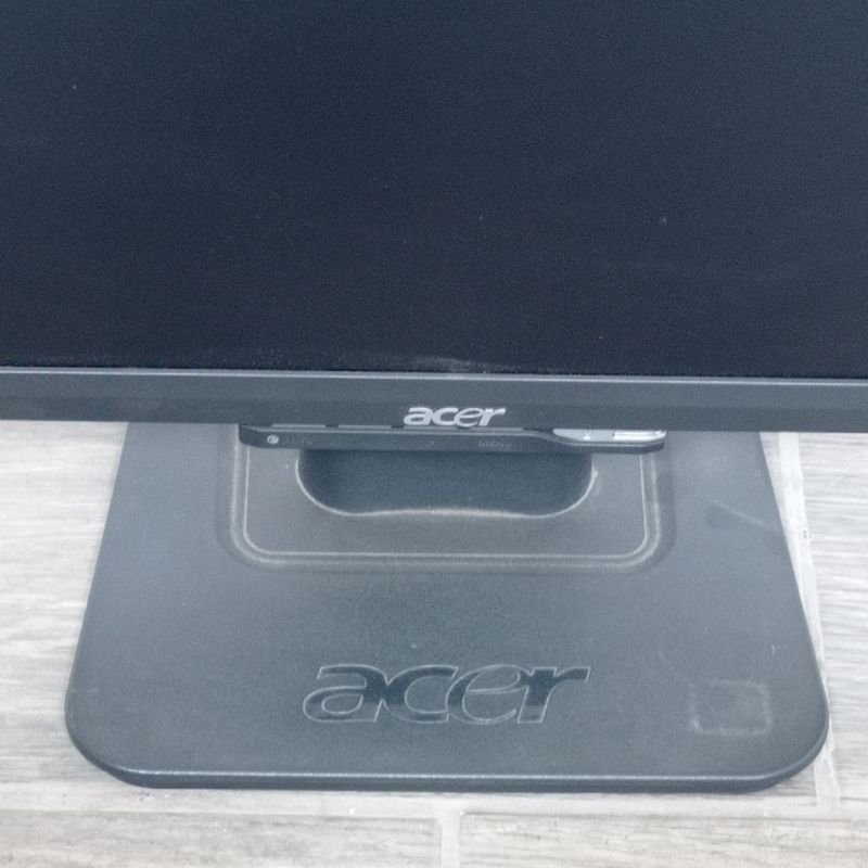 Monitor Acer de 24 pulgadas en buen estado - imagen 2