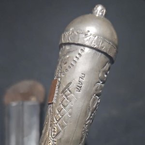 Cuchillo de Caza Antiguo con Detalles en Plata y Oro - imagen 8