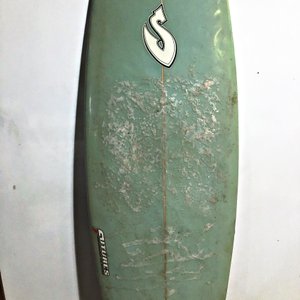 Tabla de Surf Usada con Funda - imagen 3