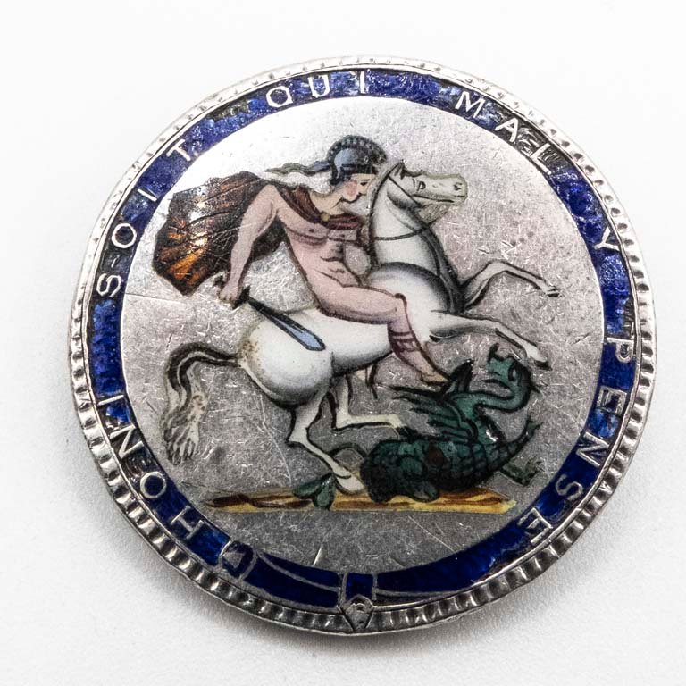 Prendedor de Plata con Moneda Esmaltada Pintada a Mano