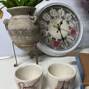 Lote de Floreros, Reloj de Pared y Velas LED - imagen 2