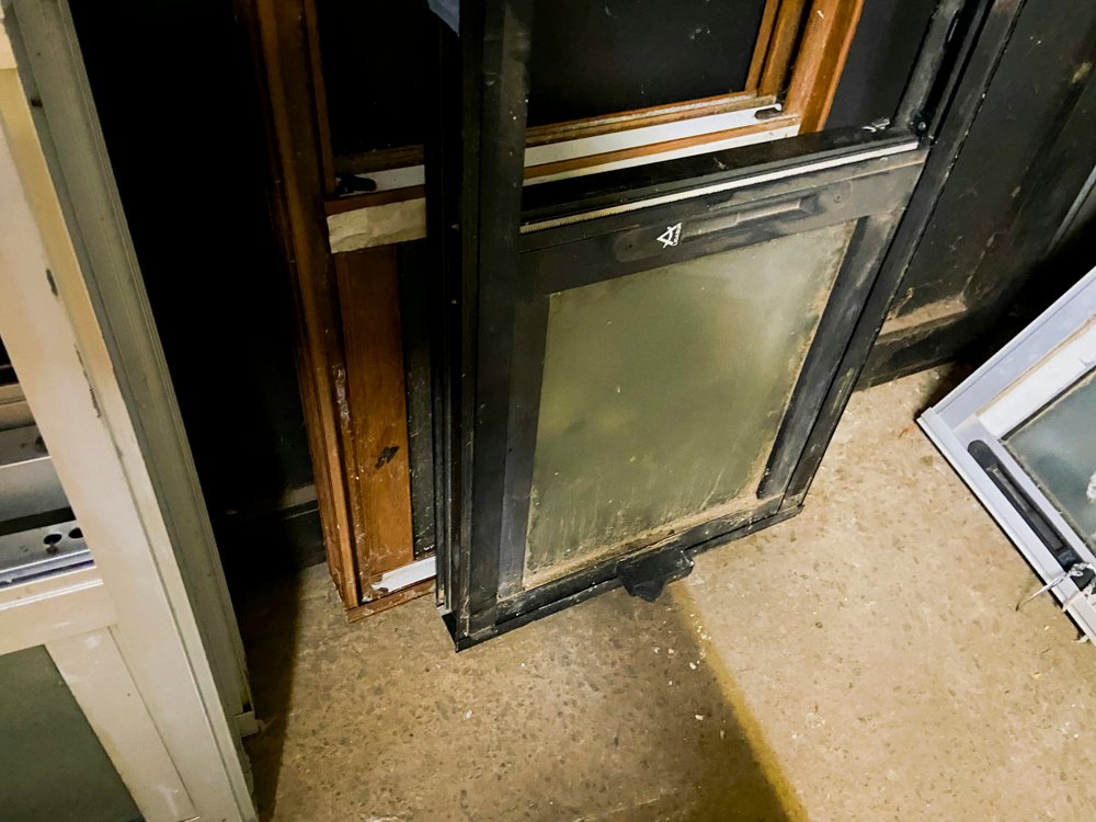 Item 499837 - Image 2