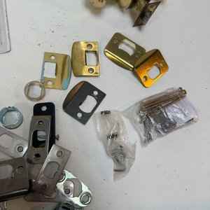 Lote de Pomelas y Cerraduras de Bronce y Acero Inoxidable - imagen 3