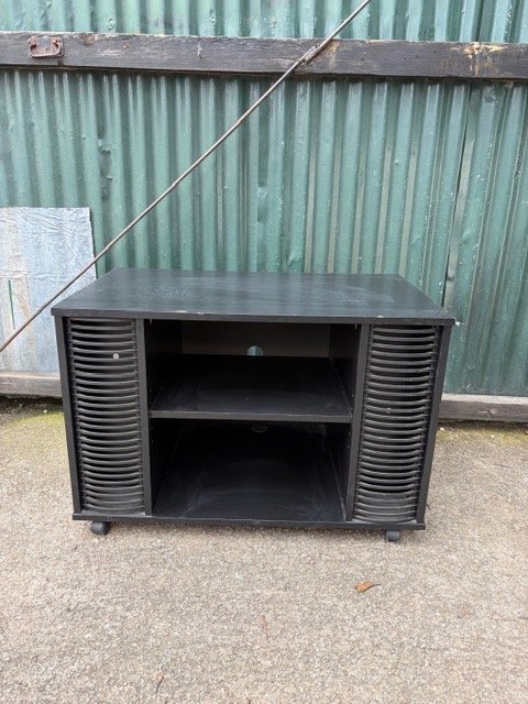 Mueble para equipo de música con porta CDs