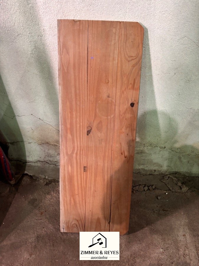 Estantería de Madera Rústica