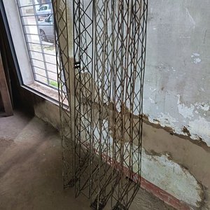 Lote de 4 Serchas Metálicas: 2 Cuadradas y 2 Triangulares - imagen 2