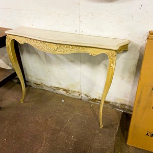 Sofá de Cuero Negro y Mesa Consola Estilo Francés - imagen 2