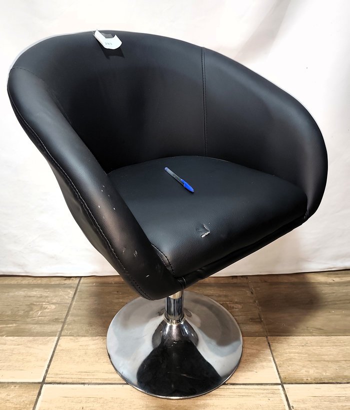 Butaca Giratoria Tapizada Eco Cuero Negra para Peluquería