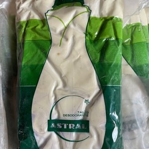 Jabones Strauch De Luxe y Talco Astral Vencidos - imagen 2
