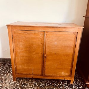 Alacena de Madera Rústica con Dos Puertas - imagen 1