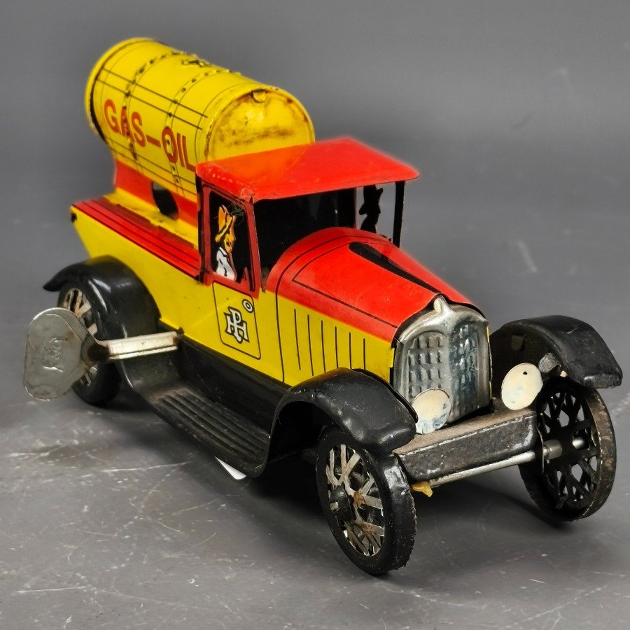 Item 17686 - Image 0