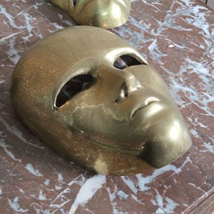 Conjunto de 3 Máscaras Teatrales Decorativas en Bronce Macizo - imagen 3
