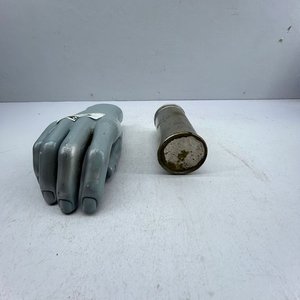 Antigua Talquera de Bronce Niquelado Higienicum con Tapa de 3 Agujeros - imagen 5
