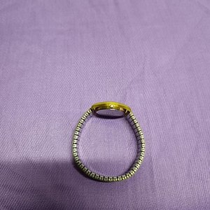 Reloj Casio Japonés para Dama con Correa Metálica - imagen 3