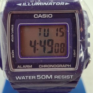 Reloj Pulsera Digital Casio Violeta - imagen 1