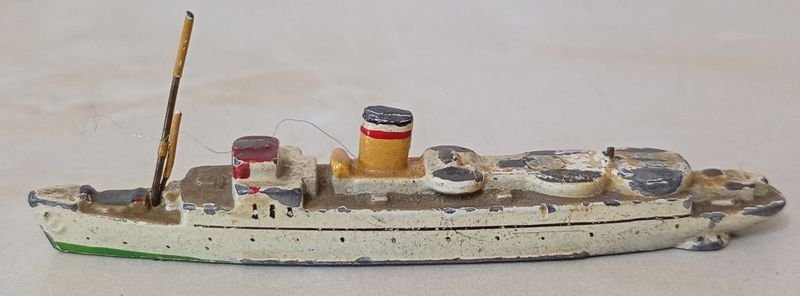 Barco a escala de Plomo Art Decó pintado al esmalte, un artículo de colección