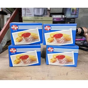 Set de 4 Queseras de Vidrio con Tapa Roja Marca CERVE - imagen 1