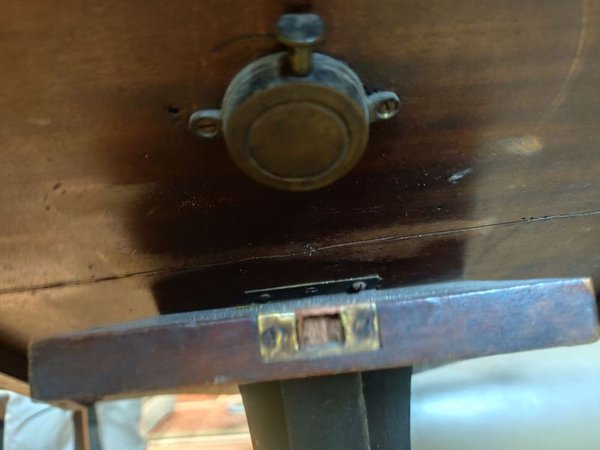 MESA TIP TOP NAPOLEON III ENCHAPADA EN NOGAL Y MADERA FRUTALES - imagen 4