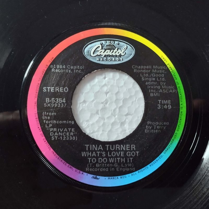 Tina Turner - Álbum 'What's Love Got To Do With It' de 1984 - imagen 3