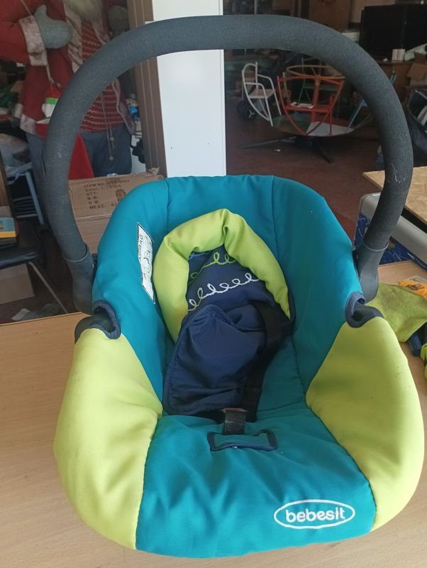 Silla de auto para bebés con características únicas - imagen 3