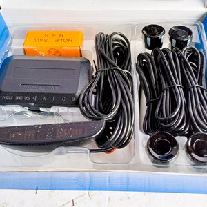 Kit Sensor de Estacionamiento y 2 Luces Xenon - imagen 2