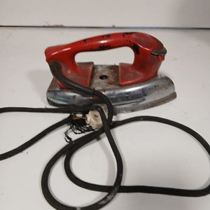 Cafetera Eterna, Plancha a Vapor y Tostadora Brindis - Lote de 3 Electrodomésticos - imagen 4