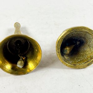 Dos campanillas en bronce de 6 y de 9 cm - imagen 3