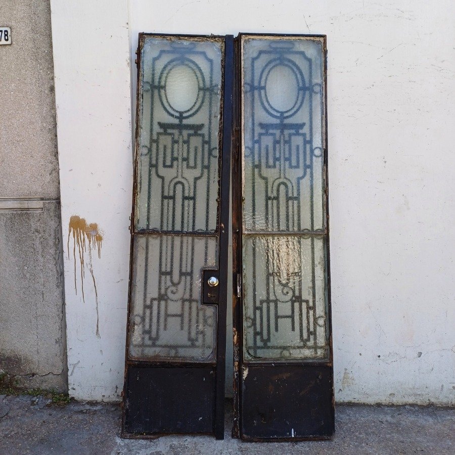 Excepcional par de puertas reja antiguas de frente - imagen 6