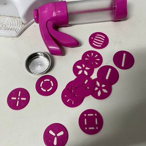 Dispensador de Agua y Pistola Decoradora de Tortas - imagen 2