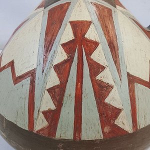 Jarra Decorativa Botijo Cerámica Esmaltada y Pintada a Mano T. Santos - imagen 5