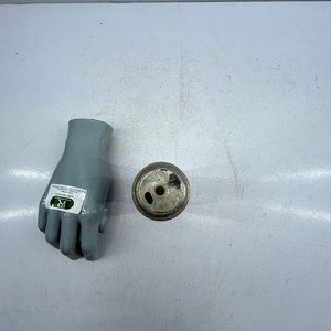 Antigua Talquera de Bronce Niquelado Higienicum con Tapa de 3 Agujeros - imagen 4