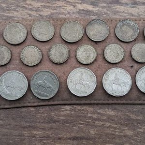 Lote anterior: Cinto de Cuero con Monedas Antiguas