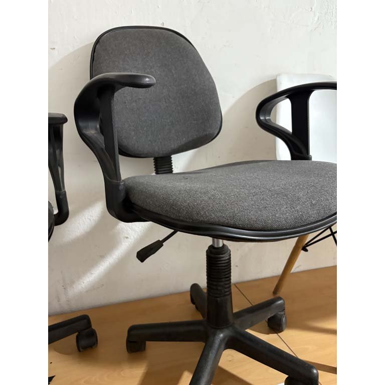 Item 2104748 - Image 1