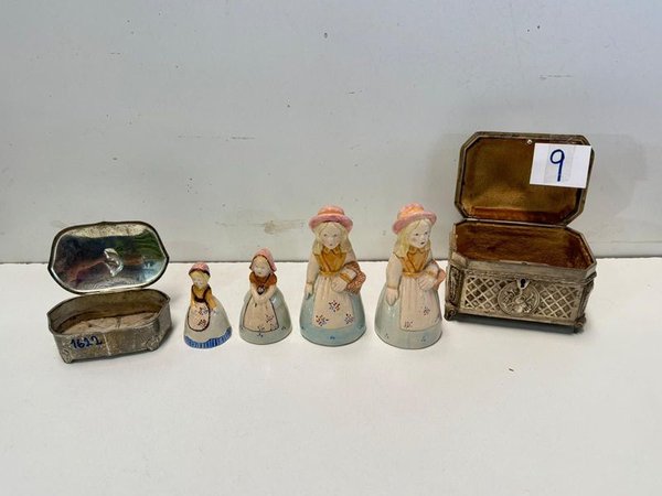 Colección de Figuritas Cerámicas con Caja de Metal - imagen 1