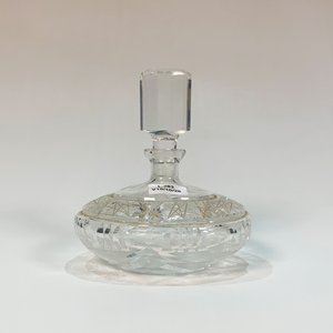 Lote siguiente: Perfumero de Cristal Tallado y Facetado con Tapón