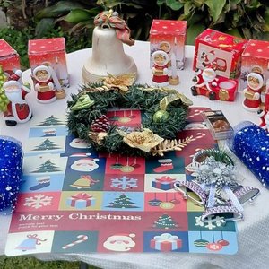 Lote anterior: Lote de Artículos Navideños: Adornos, Muñecos y Decoración Festiva