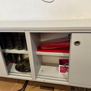Aéreo Laqueado Bordeaux y Mueble Gris Melamínico con Puertas Corredizas - imagen 6