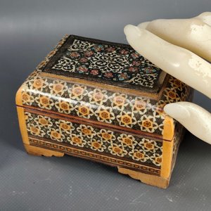 Lote de 4 Cajas Decorativas: Caja Secreta Japonesa, 2 Alhajeros (Marquetería y Khatam Kari) y Fosforera Doble - imagen 4