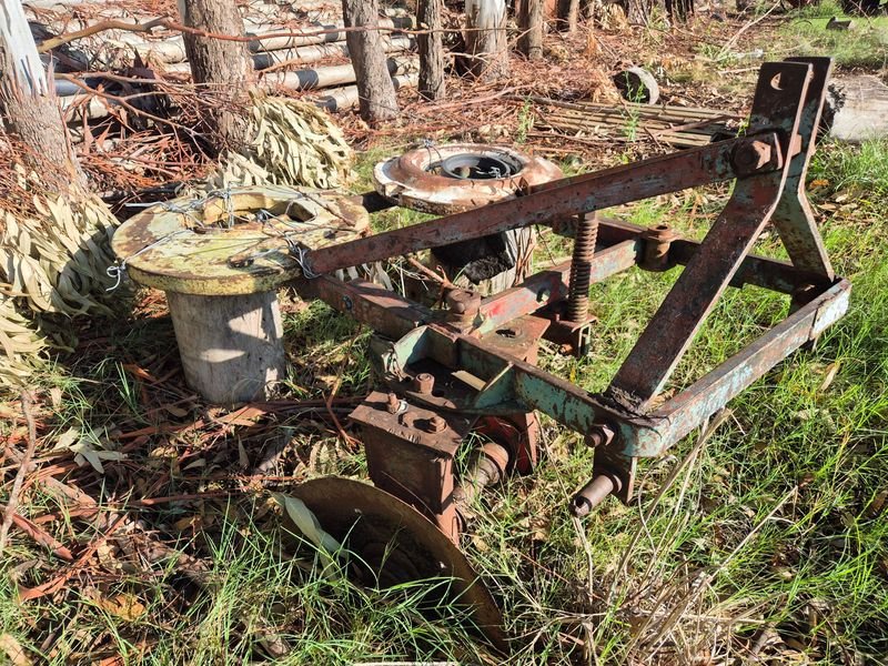 Implemento Agrícola Ensurcador con Tiro para 3 Puntos y 2 Pesas - imagen 9