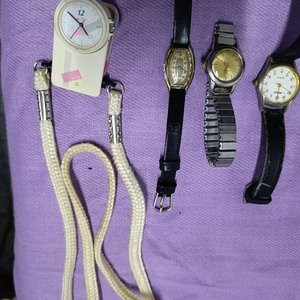 Lote de 5 Relojes de Pulsera para Dama y Colgante - imagen 2