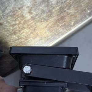 Foco LED Recargable con Panel Solar y Sensor de Movimiento - imagen 2