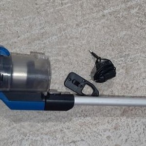 Aspiradora James Inalámbrica Azul con Cargador - imagen 3