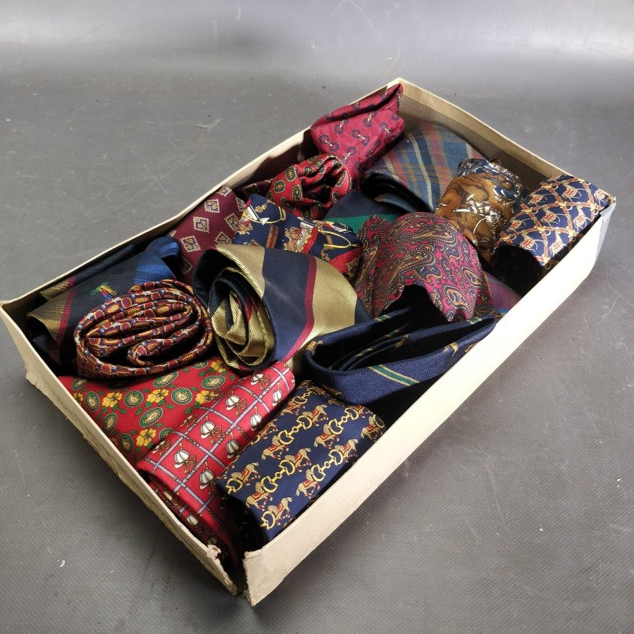 Item 15822 - Image 0