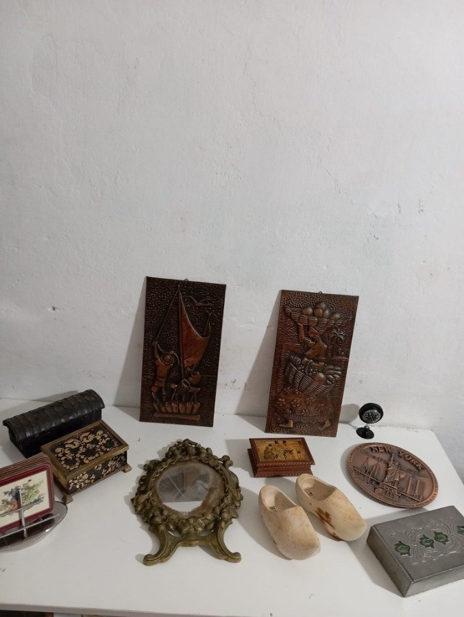 Colección de objetos de decoración y hogar - imagen 1