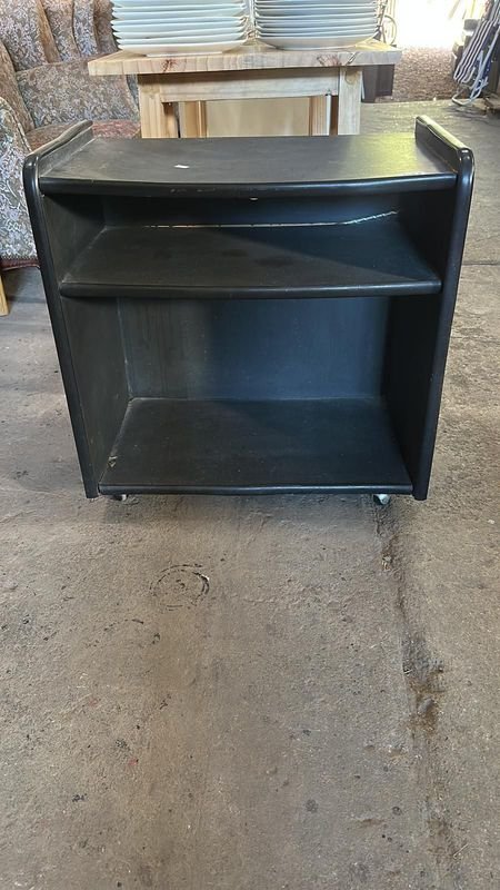Mesa de TV con ruedas para hogar - imagen 2