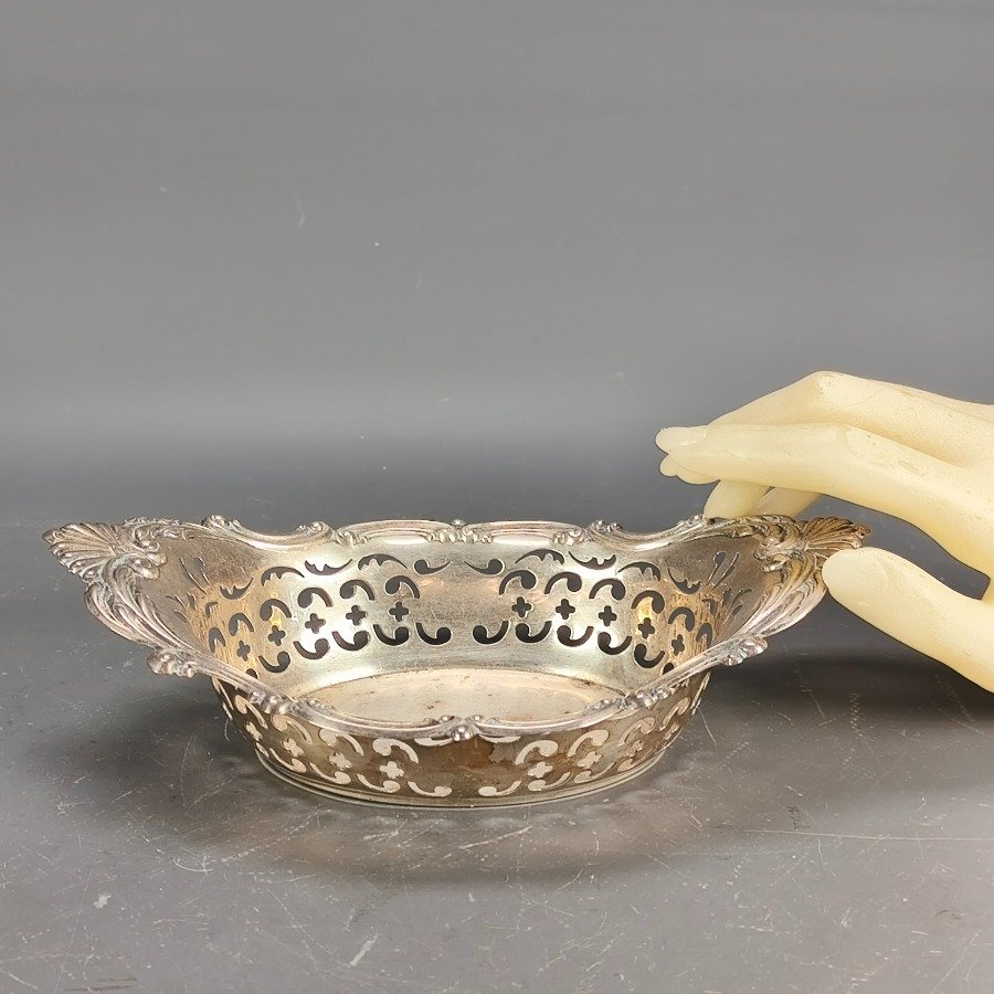 Item 18532 - Image 0