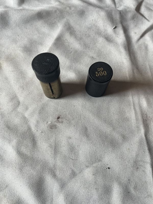 Porta monedas de bronce y cuero para 20 pesos - imagen 3