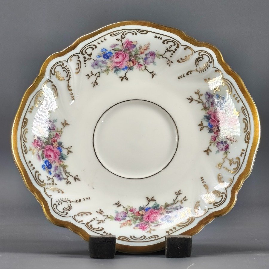 Taza y plato de porcelana alemana 'Rosenthal' diseño 'Viktoria' - imagen 5